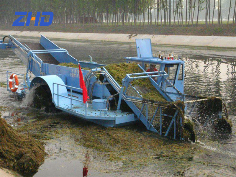 Aquatic Weed Harvester