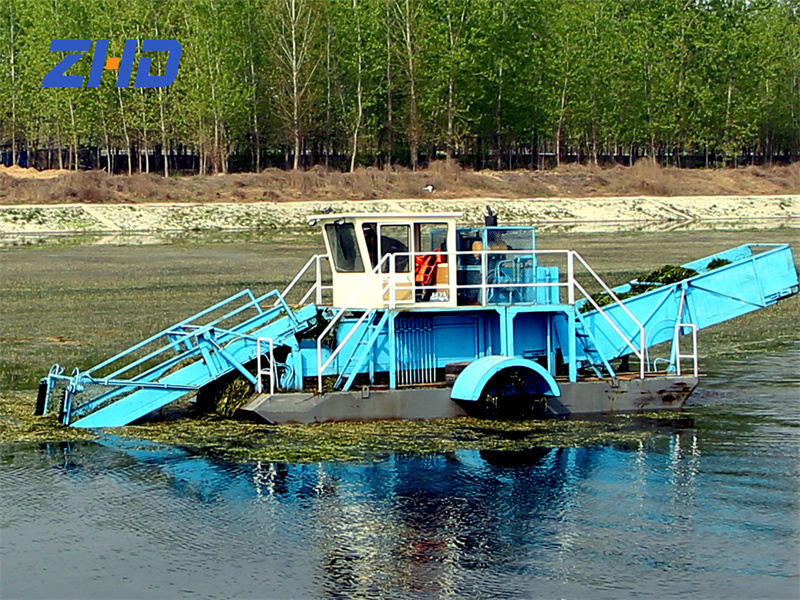 Aquatic Weed Harvester